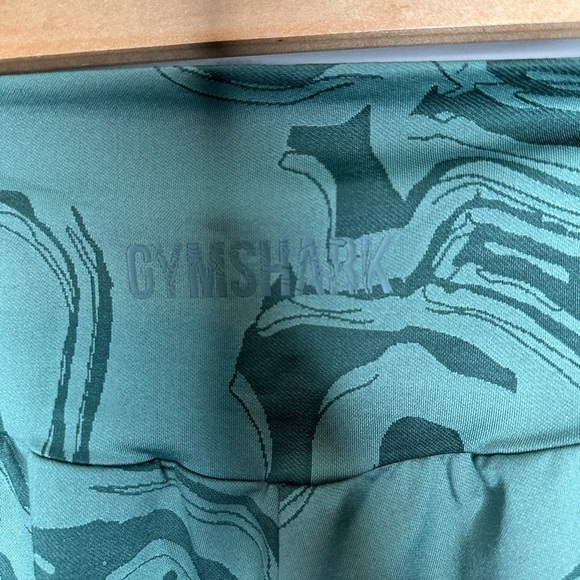 Gymshark GS Power Bottoms in Green Print - Picture 5 of 9